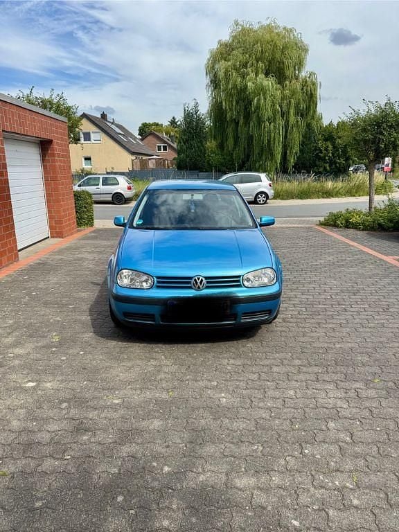 Blau Gebraucht 2003 VW Golf IV Pacific Limousine | 1.250 € (Guter Preis) - Bild 1/4