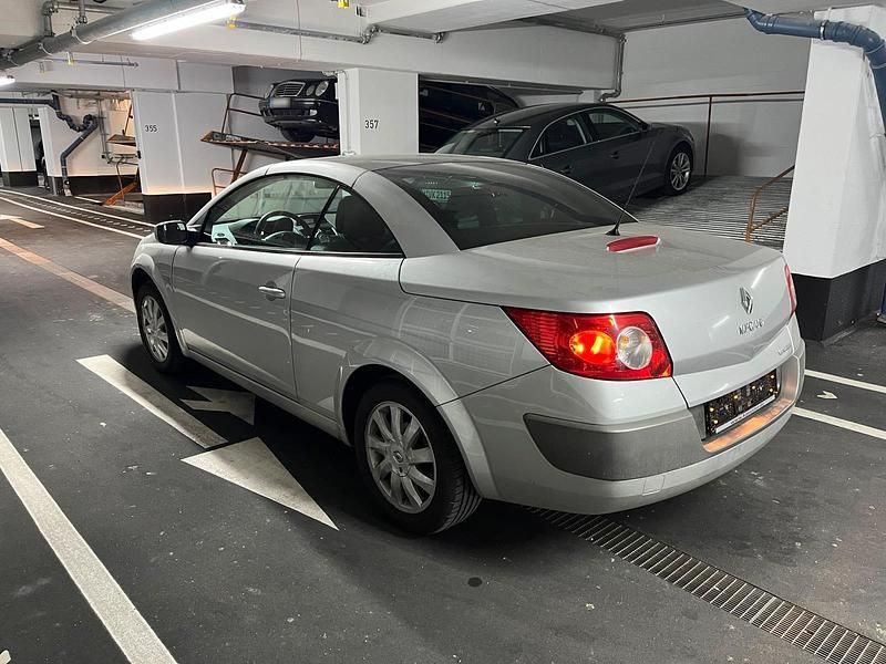Gebraucht Renault Mégane Cabriolet 135 PS (99 kW) 2006 Silber Cabrio
