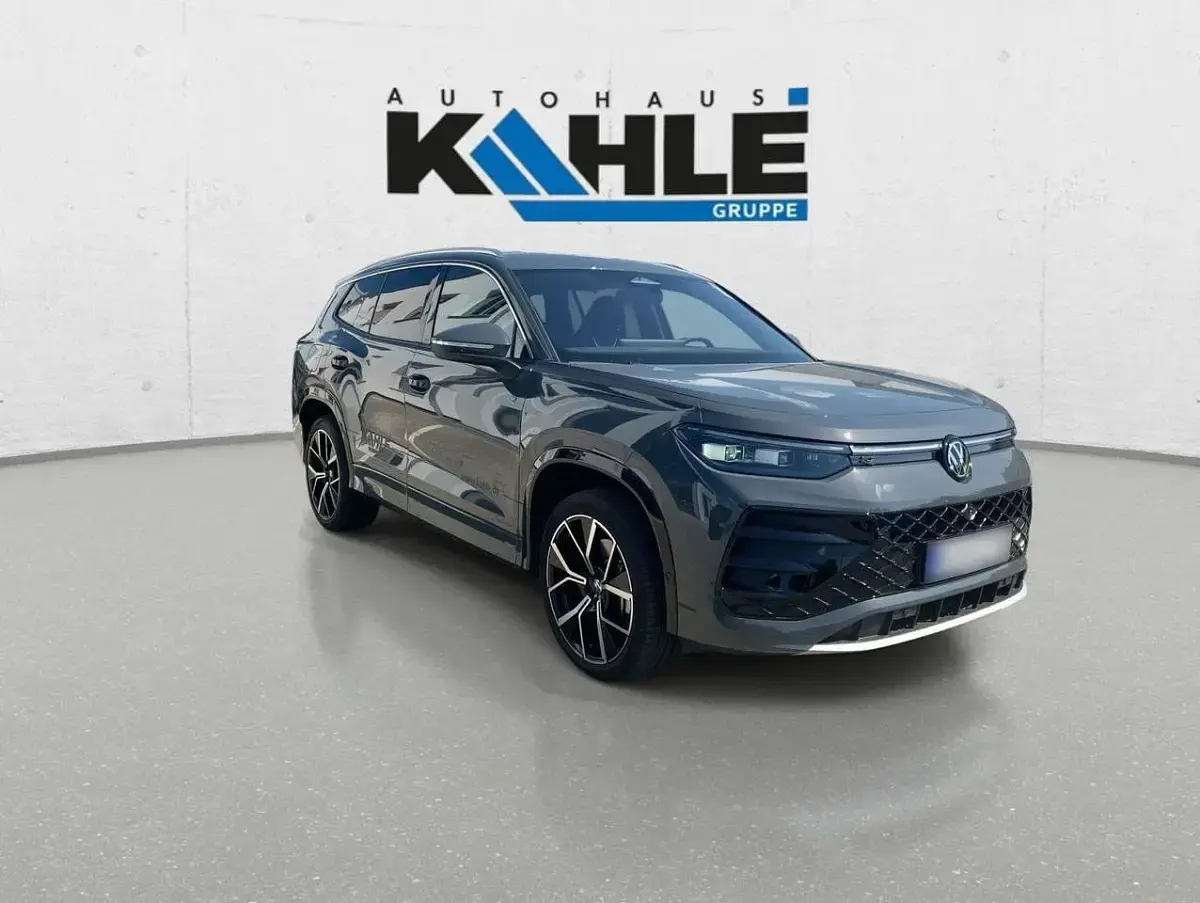 Gebraucht VW Tayron R-line 193 PS (141 kW) 2025 Grau SUV