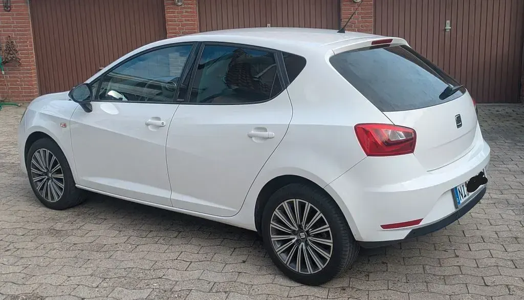 Gebraucht Seat Ibiza CONNECT 95 PS (69 kW) 2017 Weiß Limousine