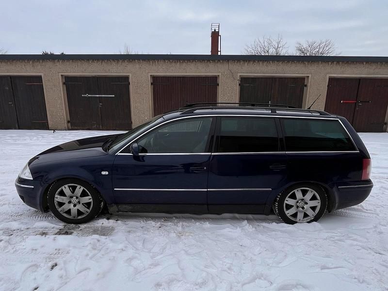 Gebraucht VW Passat 131 PS (96 kW) 2001 Blau Kombi