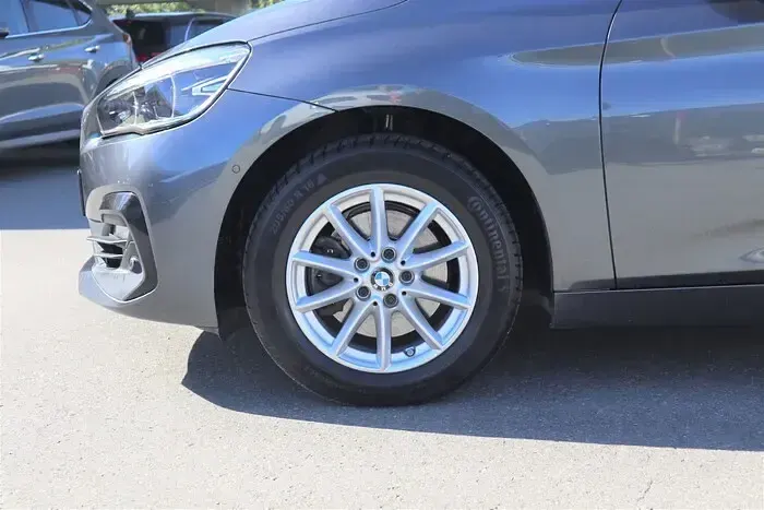 Używany BMW 218 Advantage 140 KM (102 kW) 2020 Szary Kombi