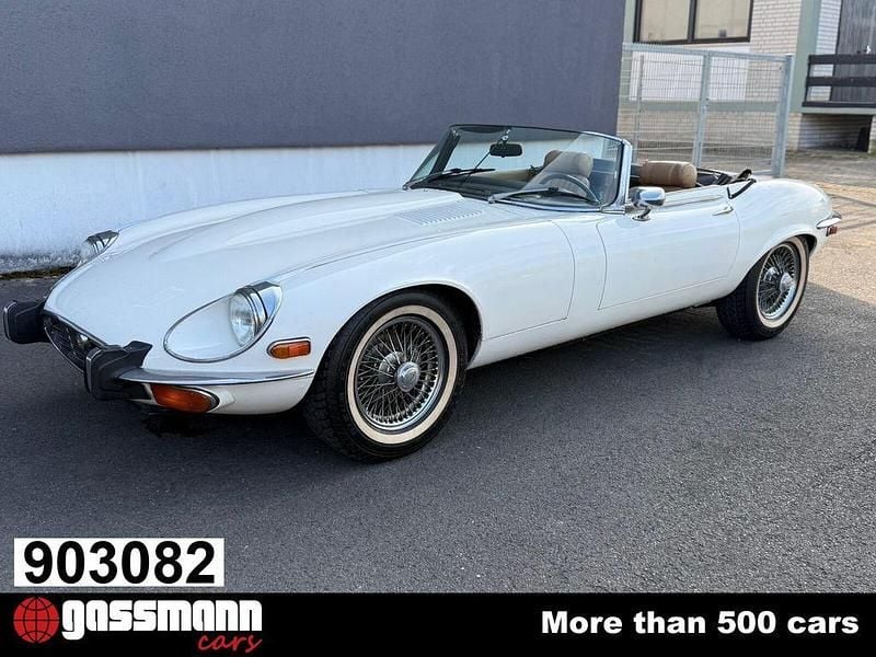 Beige Gebraucht 1973 Jaguar E-Type S Cabrio | 49.000 € - Bild 1/4