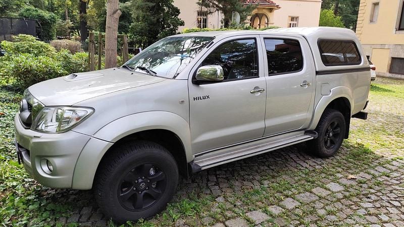 Gebraucht 2011 Toyota HiLux Executive Abholung | 16.990 € (Fairer Preis) - Bild 1/4