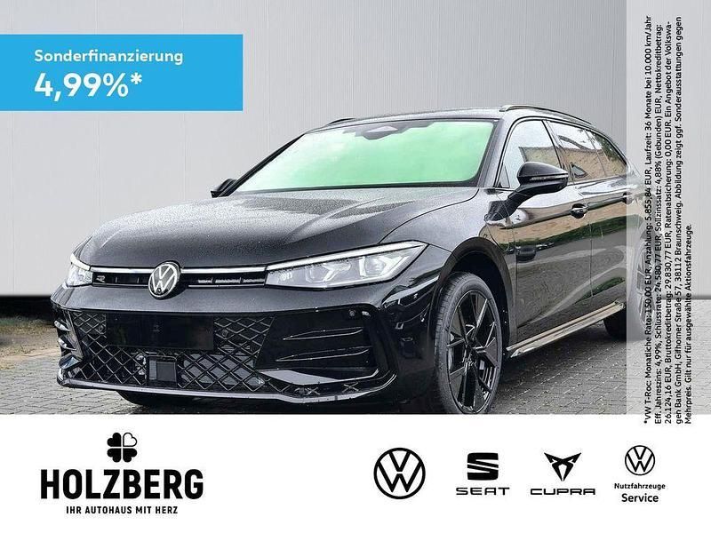 Grenadillschwarz metallic Gebraucht 2024 VW Passat R-line Kombi | 56.990 € - Bild 1/4