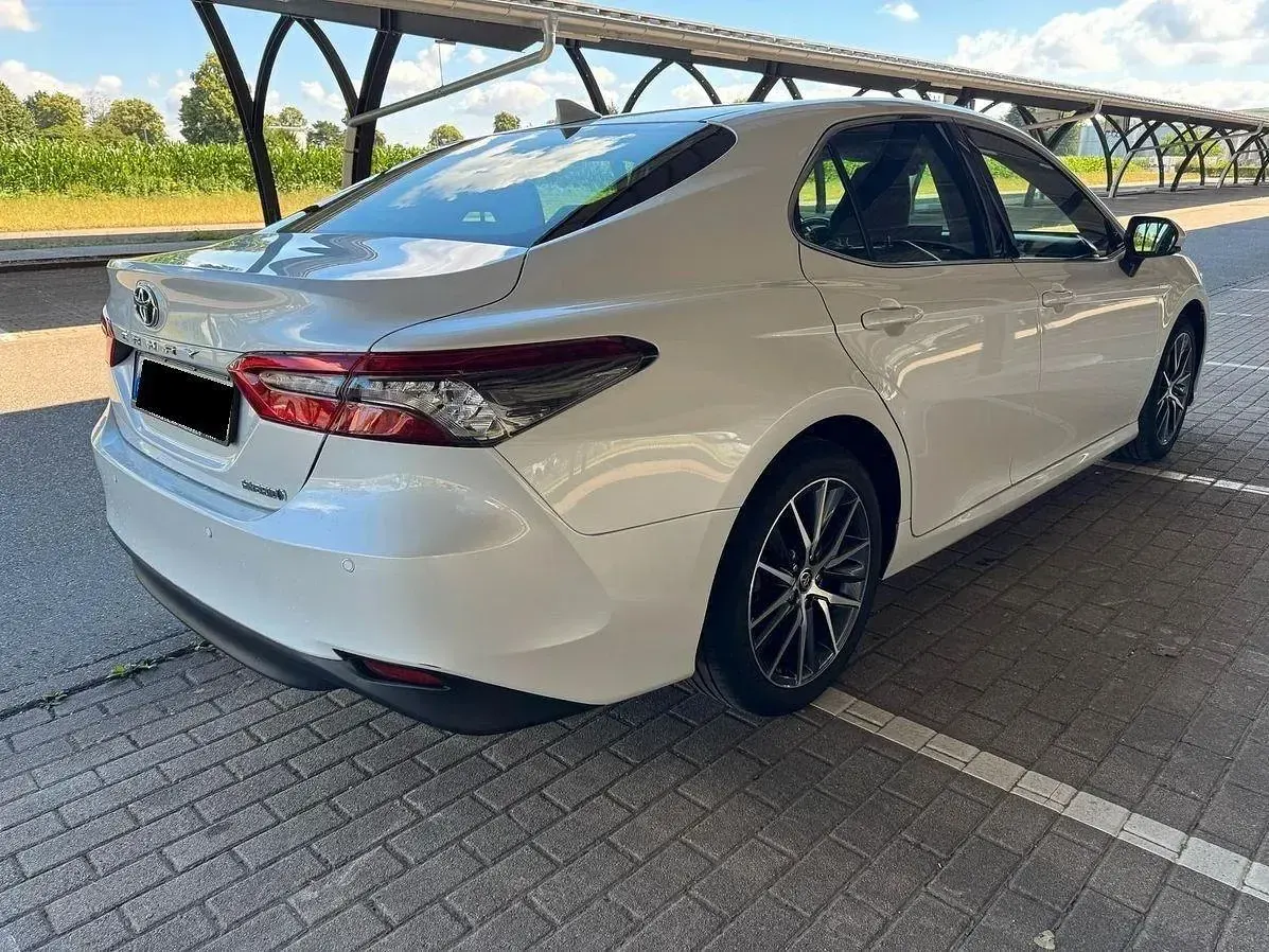 Gebraucht Toyota Camry Luxury 178 PS (130 kW) 2022 Weiß Limousine