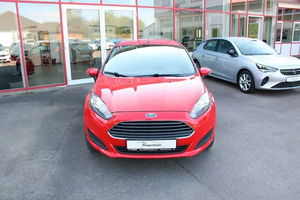 Second-hand Ford Fiesta Trend 80 CP (58 kW) 2015 Roșu Hatchback