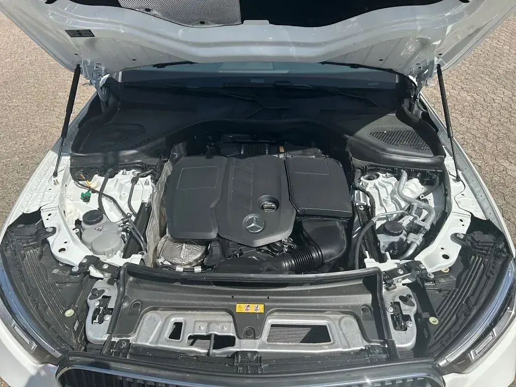Gebraucht Mercedes GLC300de Avantgarde 197 PS (144 kW) 2025 Weiß SUV
