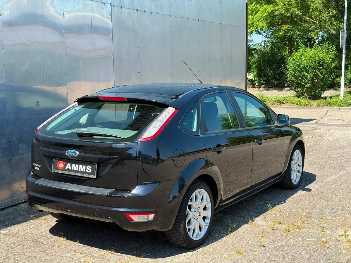 Gebraucht Ford Focus Sport 116 PS (85 kW) 2009 Schwarz Limousine