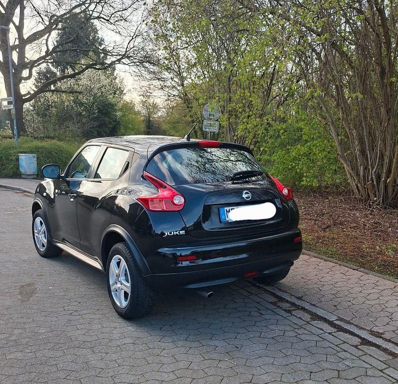 Gebraucht Nissan Juke Acenta 117 PS (86 kW) 2011 Schwarz SUV