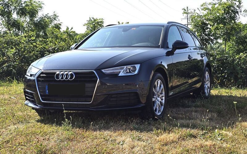 Blau Gebraucht 2017 Audi A4 Kombi | 20.000 € (Fairer Preis) - Bild 1/4