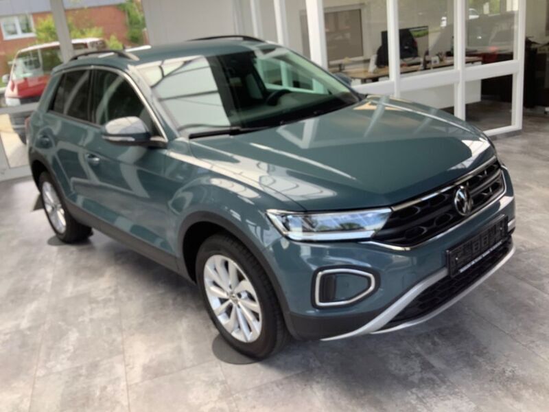 Gebraucht VW T-Roc Life 150 PS (110 kW) 2023 Petroleumblue SUV