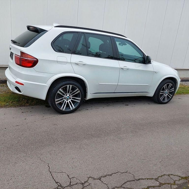 Gebraucht BMW X5 M50 Performance 381 PS (280 kW) 2013 Weiß SUV