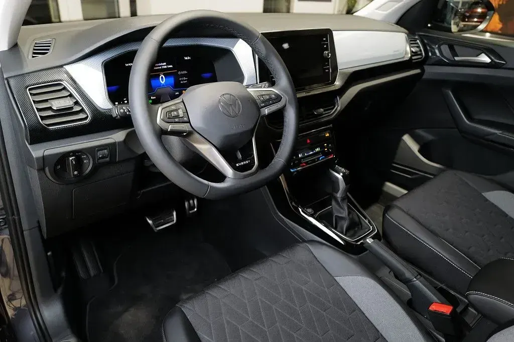 Neu VW T-Cross 150 PS (110 kW) 2026 Rauchgrau metallic SUV
