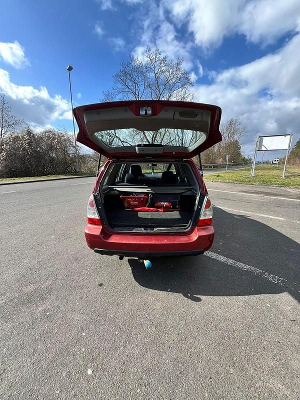 Gebraucht Subaru Forester 158 PS (116 kW) 2007 Rot SUV