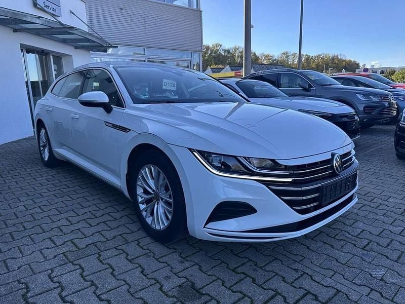 Gebraucht VW Arteon Elegance 150 PS (110 kW) 2021 Pure white Kombi