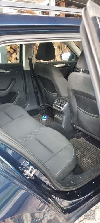 Gebraucht Skoda Superb Active 150 PS (110 kW) 2019 Blau Kombi