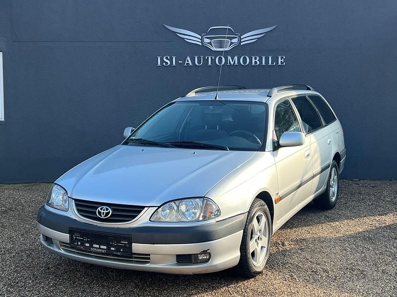 Gebraucht Toyota Avensis Sol 150 PS (110 kW) 2002 Silber Kombi
