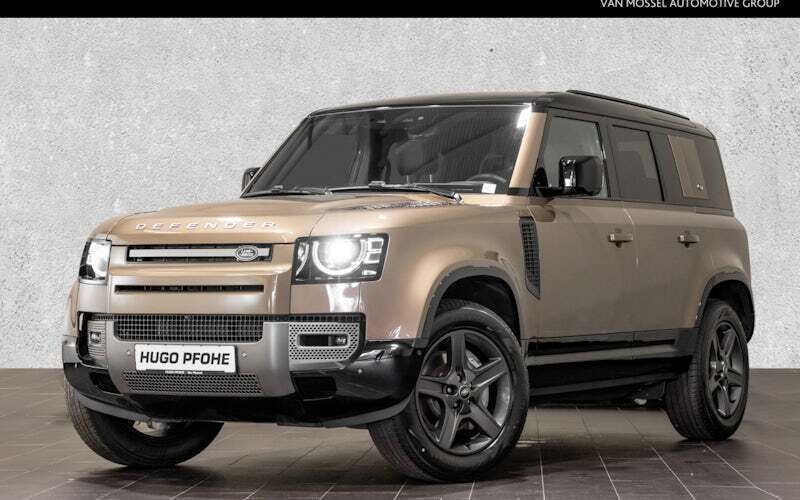 Grau Gebraucht 2024 Land Rover Defender SE Dynamic SUV | 80.950 € - Bild 1/4