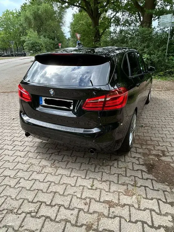Gebraucht BMW 220 Active Tourer Performance 192 PS (141 kW) 2016 Schwarz Van / Kleinbus