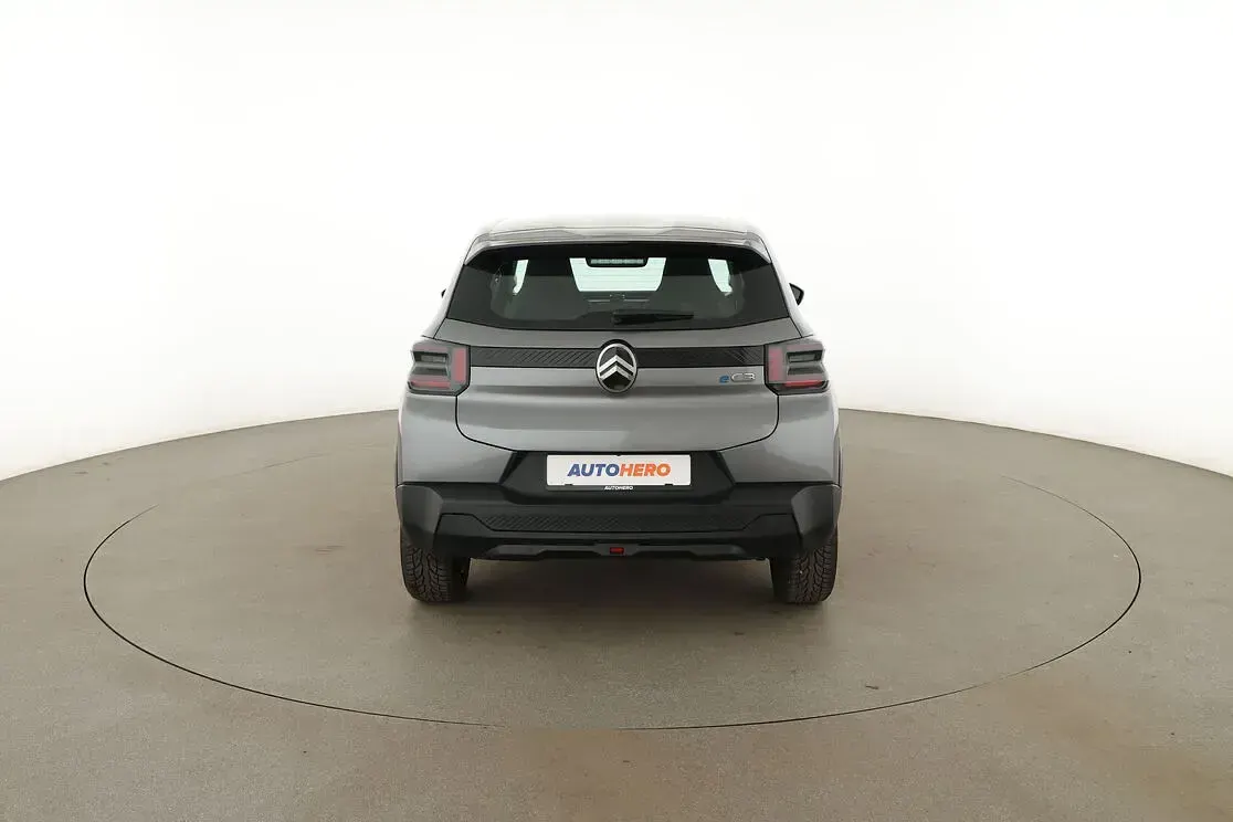 Używany Citroën e-C3 83 kW (113 KM) 2024 Szary Sedan/Limuzyna