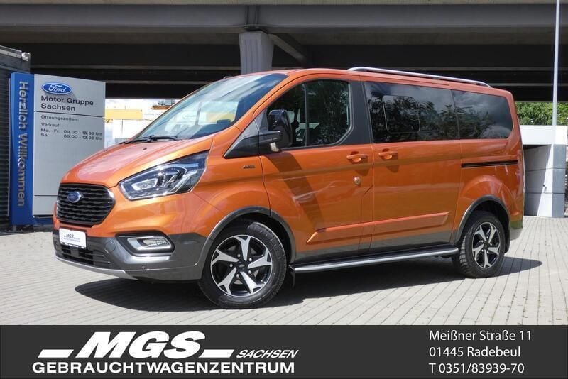 Hokkaidoorange metallic Gebraucht 2021 Ford Tourneo Custom Active Limousine | 39.450 € (Guter Preis) - Bild 1/4