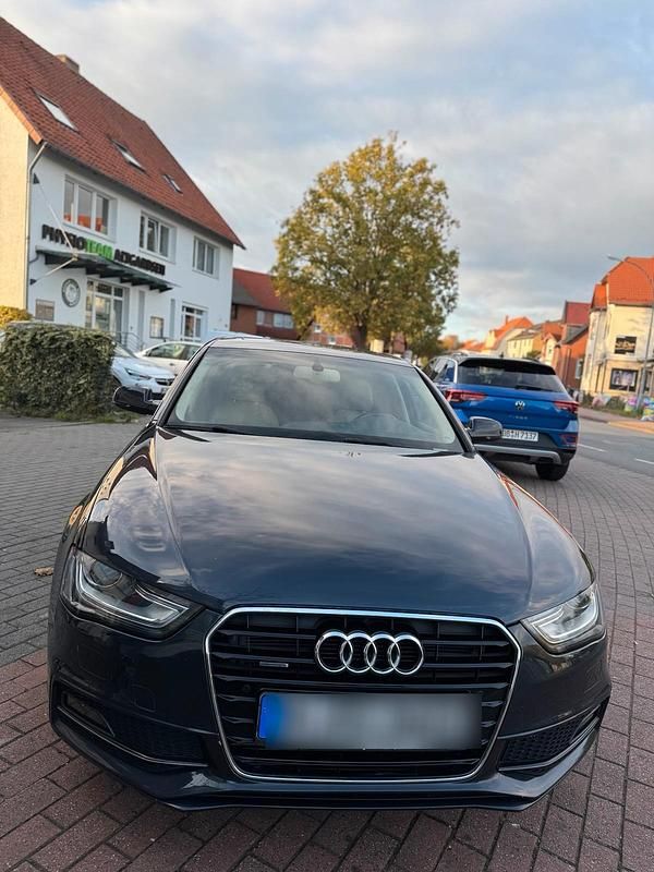 Andere farben Gebraucht 2016 Audi A4 S-Line Limousine | 13.800 € - Bild 1/4