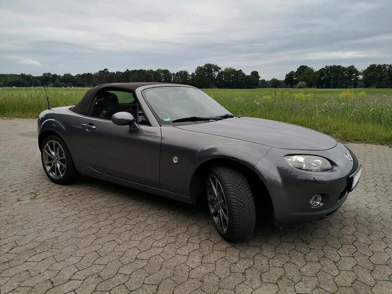 Grau Gebraucht 2007 Mazda MX5 Cabrio | 8.999 € (Teuer) - Bild 1/4