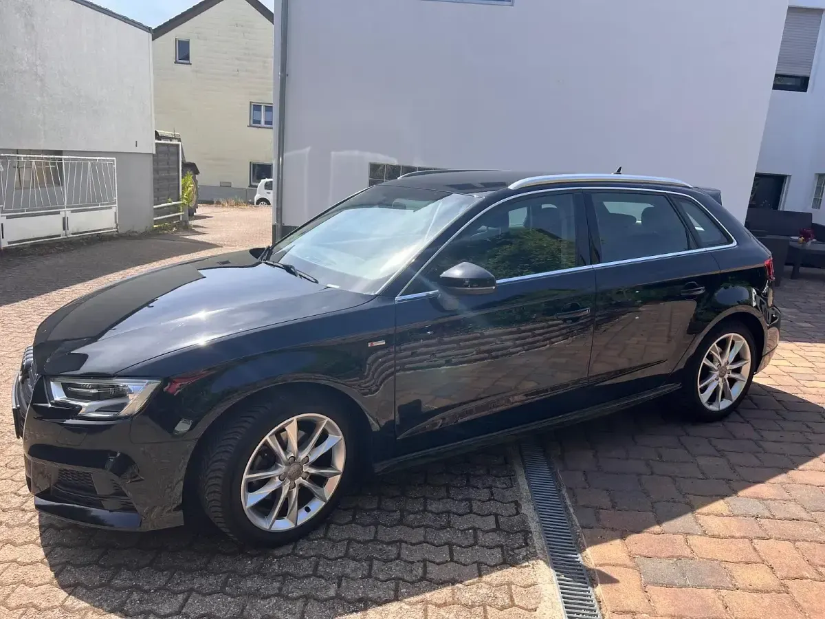Gebraucht Audi A3 150 PS (110 kW) 2018 Schwarz Limousine