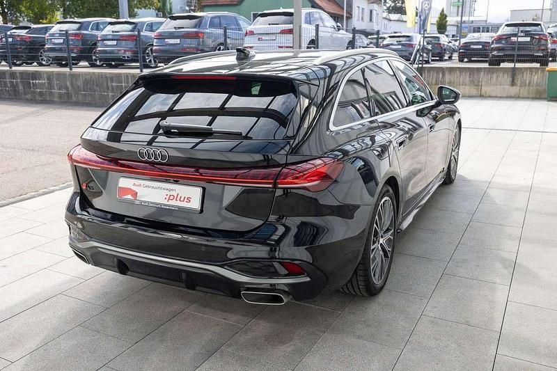 Gebraucht Audi A5 Ambiente 204 PS (150 kW) 2024 Schwarz Kombi