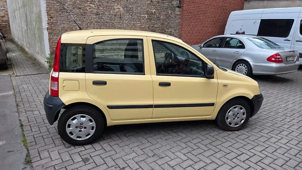 Gebraucht Fiat Panda 69 PS (50 kW) 2011 Gelb Kleinwagen