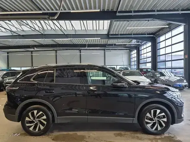 Gebraucht VW Tiguan 265 PS (194 kW) 2024 Andere SUV