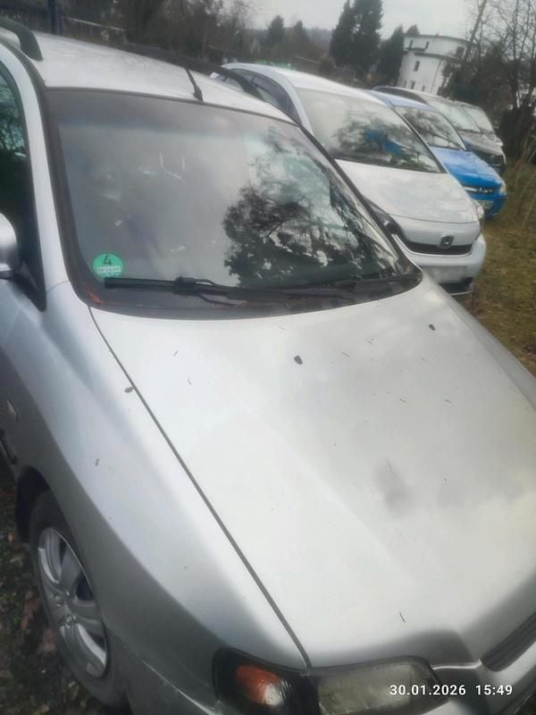 Gebraucht Mitsubishi Space Star 90 PS (66 kW) 2001 Silber Van / Kleinbus