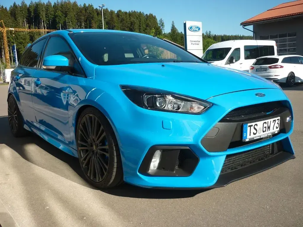 Usado Ford Focus RS 349 CV (256 kW) 2016 Azul Berlina