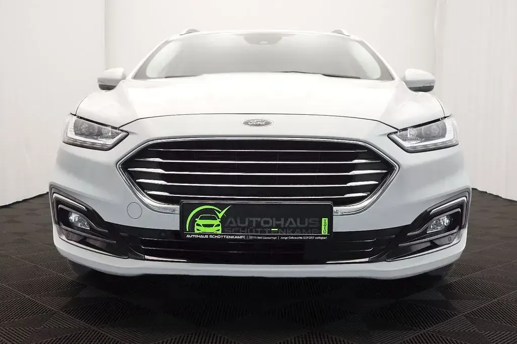 Gebraucht Ford Mondeo Titanium 150 PS (110 kW) 2022 Weiß Limousine