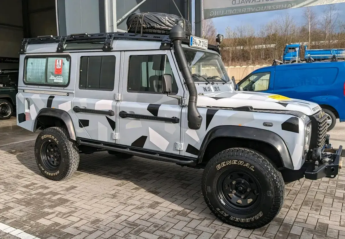 Gebraucht Land Rover Defender 150 PS (110 kW) 2007 Silber SUV