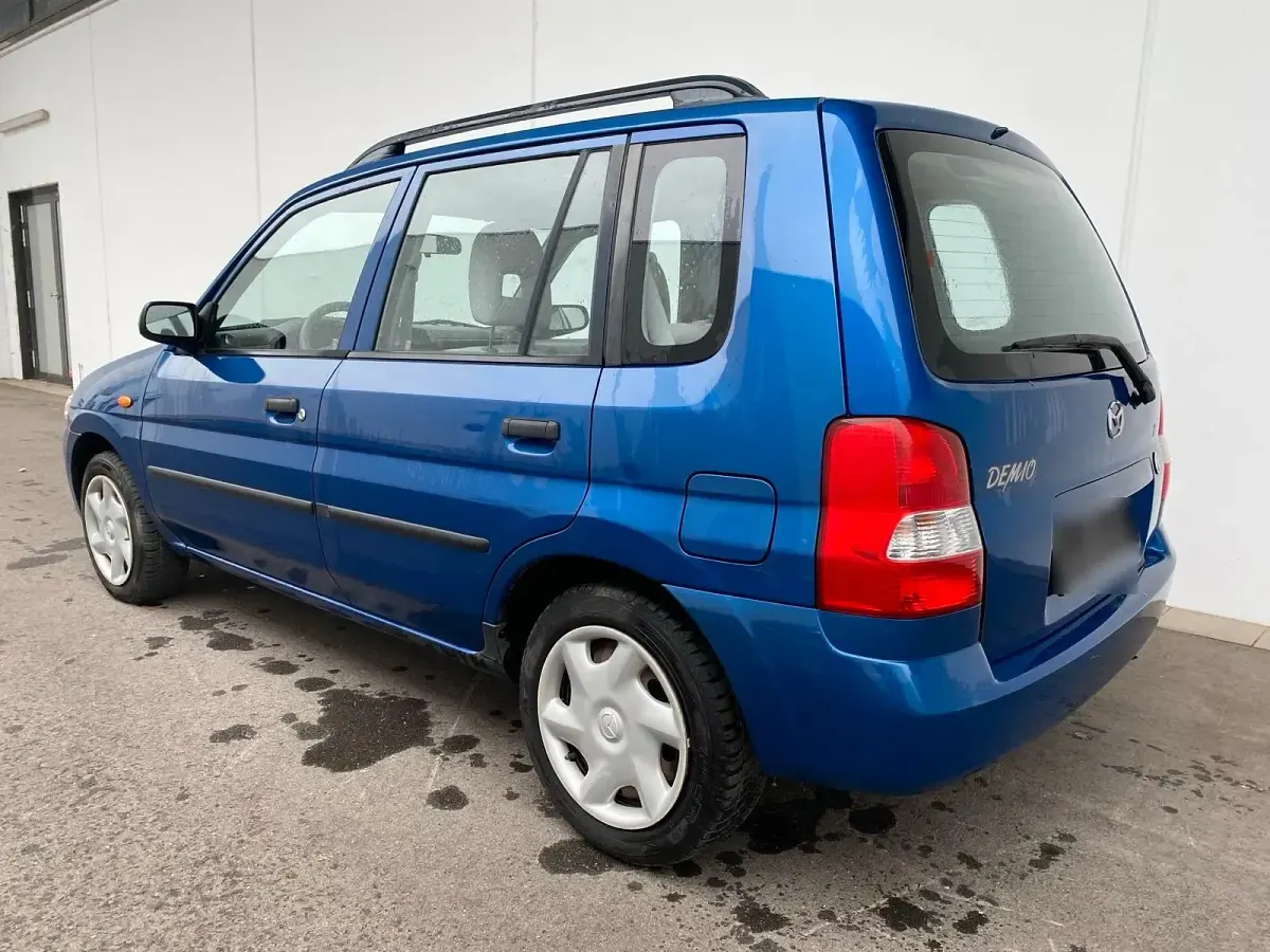 Gebraucht Mazda Demio 75 PS (55 kW) 2001 Blau Kleinwagen