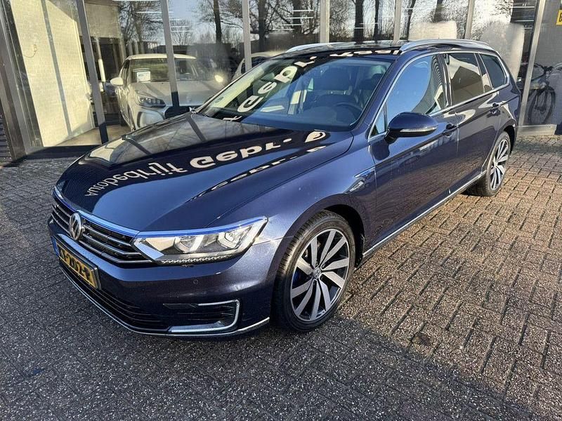 Gebraucht VW Passat GTE 218 PS (160 kW) 2016 Blau Kombi