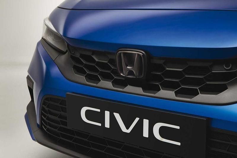 Gebraucht Honda Civic Elegance 143 PS (105 kW) 2025 Premium crystal blue Limousine