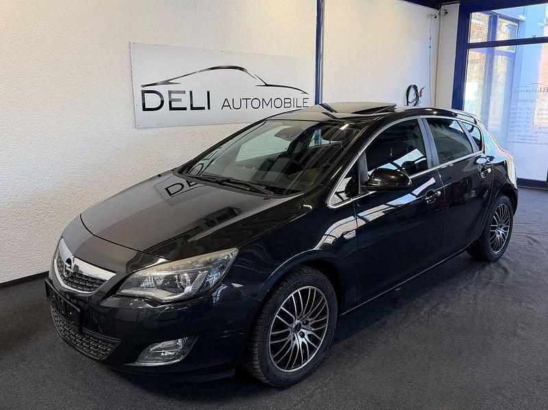 Schwarz Gebraucht 2012 Opel Astra Innovation Limousine | 2.990 € (Guter Preis) - Bild 1/4