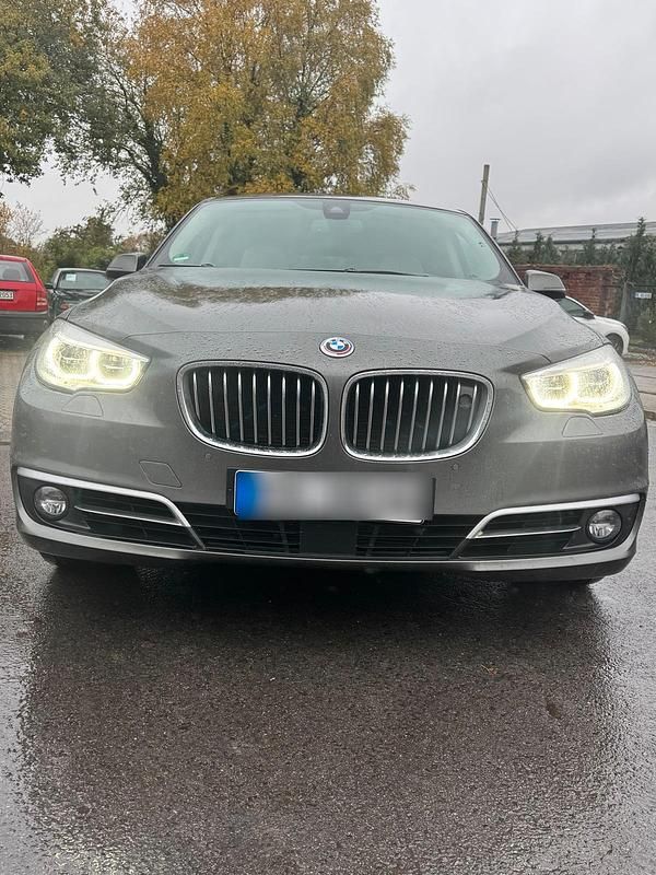 Grau Gebraucht 2013 BMW 530 Gran Turismo Limousine | 11.500 € (Fairer Preis) - Bild 1/4