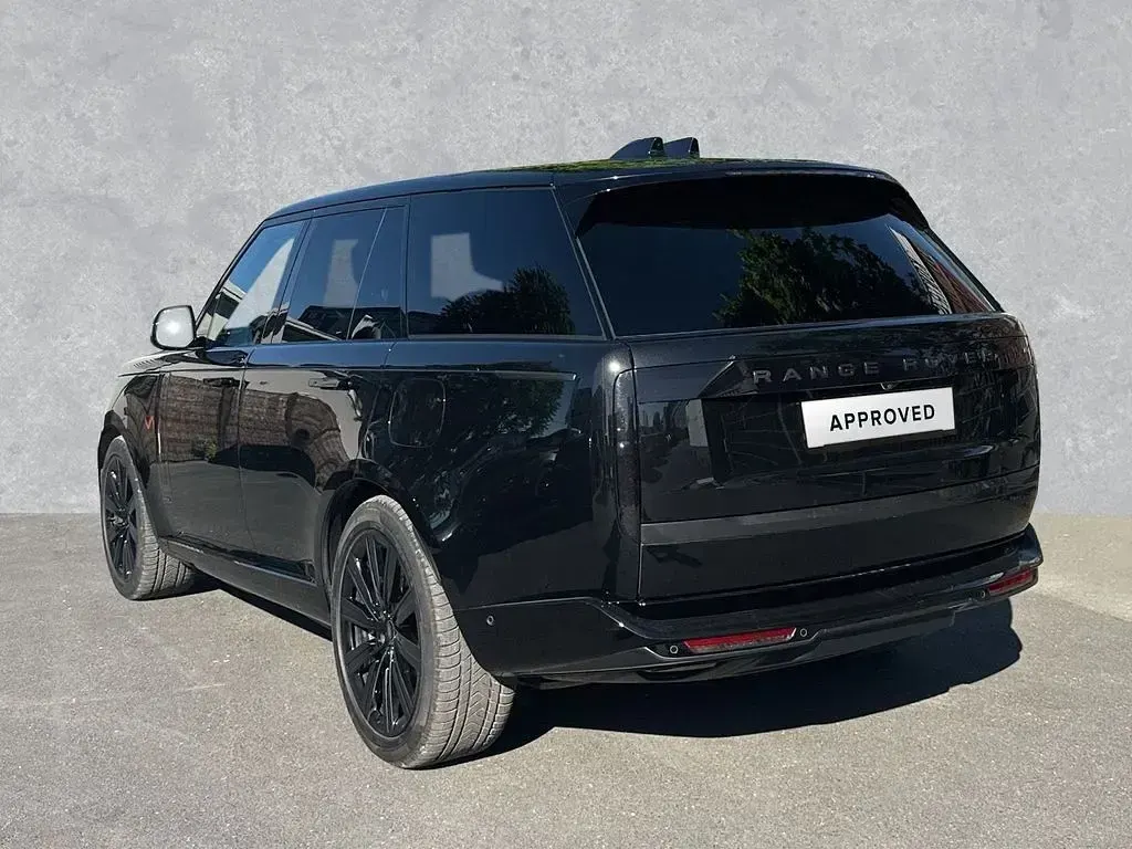 Second-hand Land Rover Range Rover 551 CP (405 kW) 2025 Negru SUV