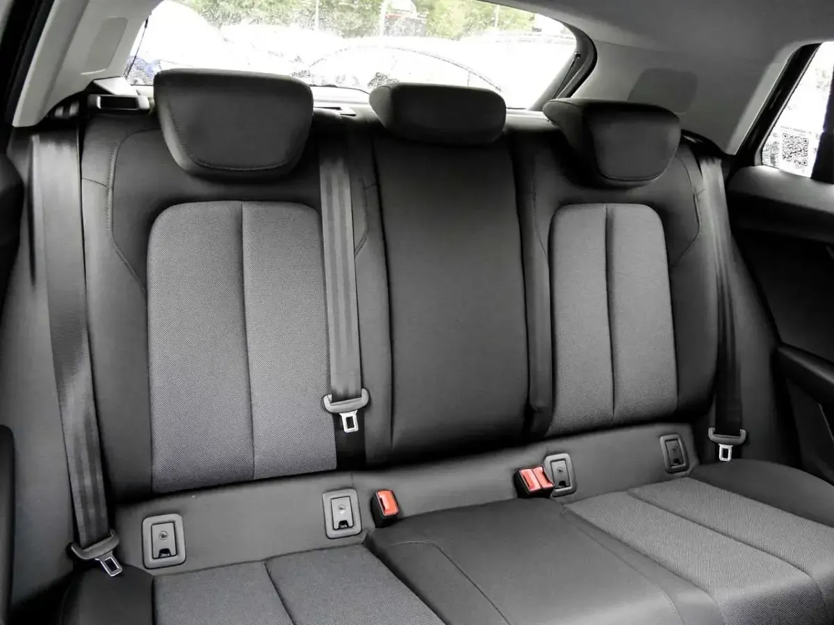 Neu Audi Q2 Advanced 116 PS (85 kW) 2026 Brillantschwarz SUV