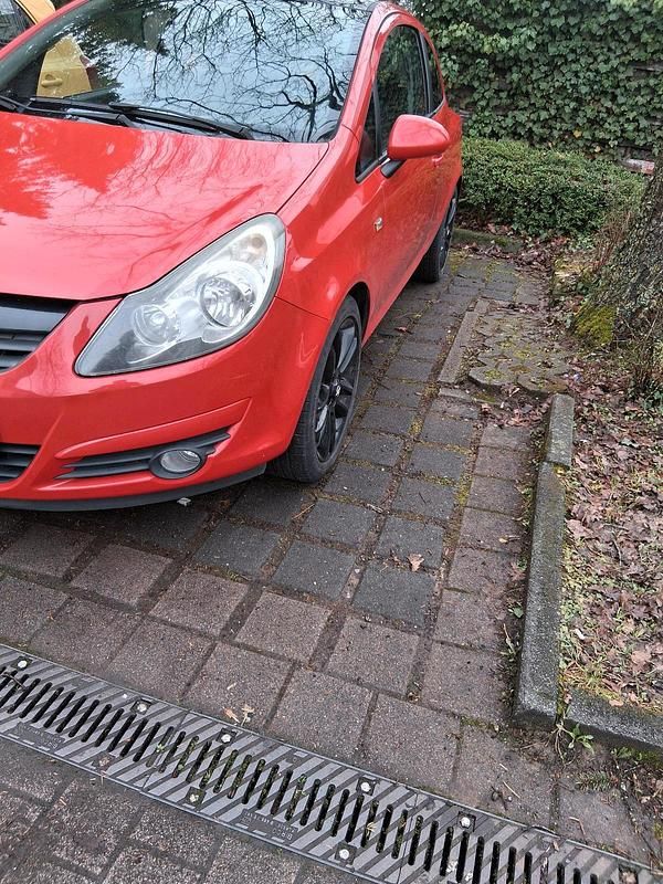 Gebraucht Opel Corsa 80 PS (58 kW) 2010 Rot Kleinwagen