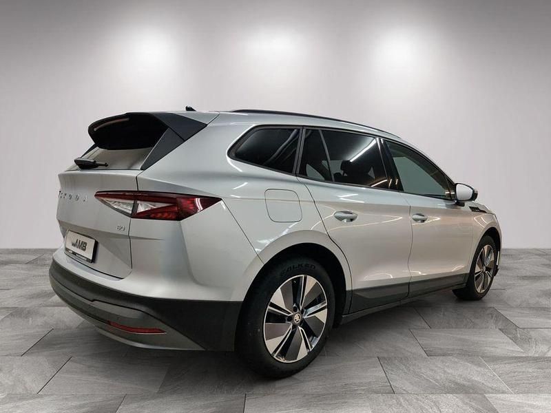 Gebraucht Skoda Enyaq iV Loft 131 kW (179 PS) 2024 Brilliantsilber metallic SUV