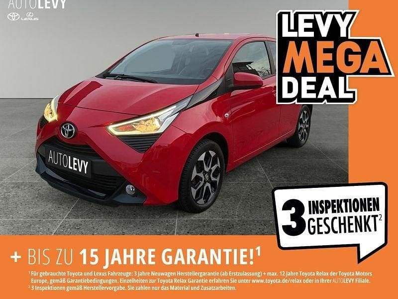 Super red 5 Gebraucht 2021 Toyota Aygo X-play Kleinwagen | 11.470 € (Fairer Preis) - Bild 1/4