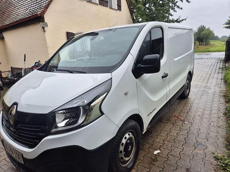 Weiß Gebraucht 2016 Renault Trafic Van | 9.900 € (Fairer Preis) - Bild 1/4