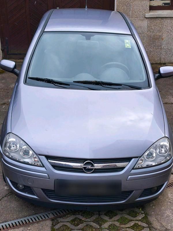 Gebraucht Opel Corsa 80 PS (58 kW) 2005 Violet Kleinwagen