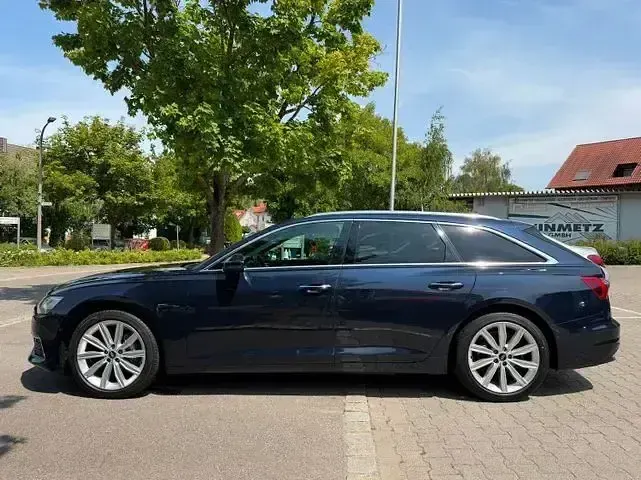 Gebraucht Audi A6 Sport 204 PS (150 kW) 2021 Blau Limousine