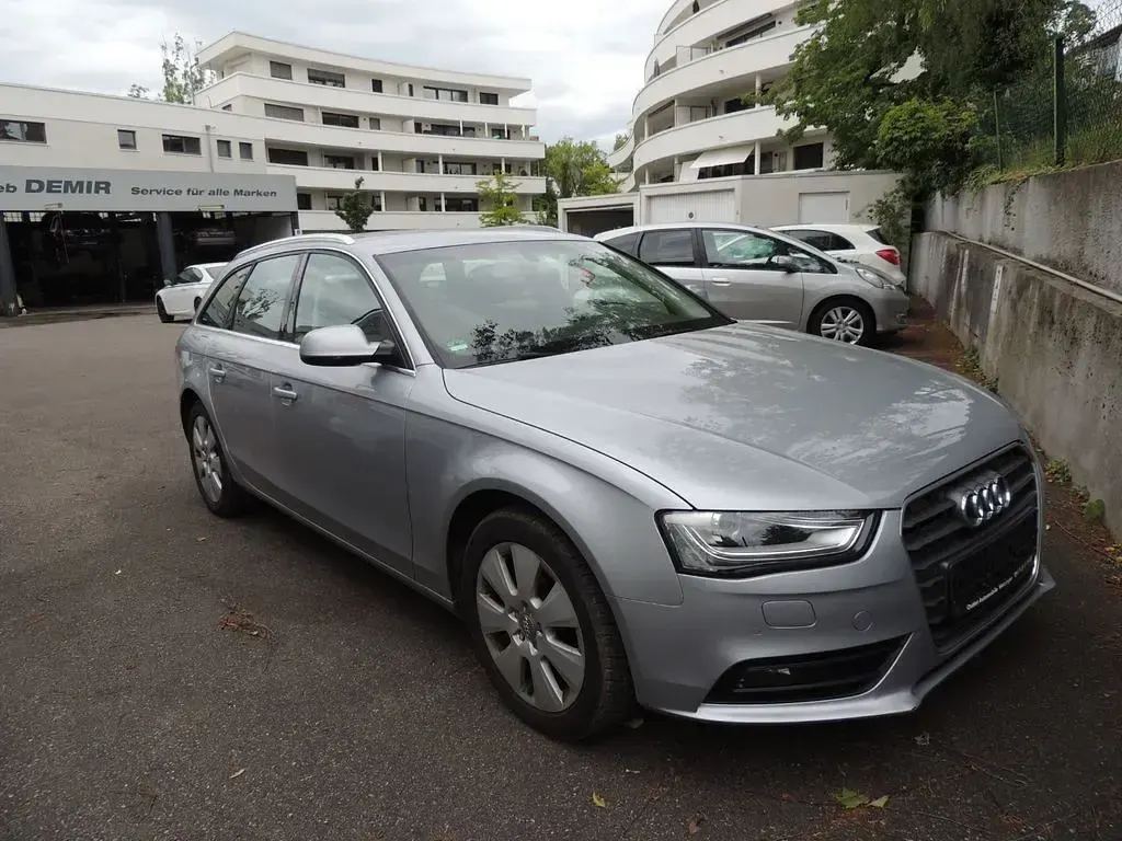 Gebraucht Audi A4 Attraction 150 PS (110 kW) 2015 Silber Kombi
